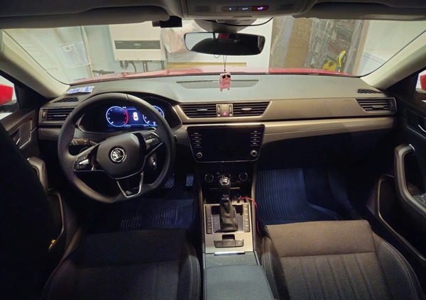 Skoda Superb cena 168000 przebieg: 20500, rok produkcji 2023 z Kraków małe 67